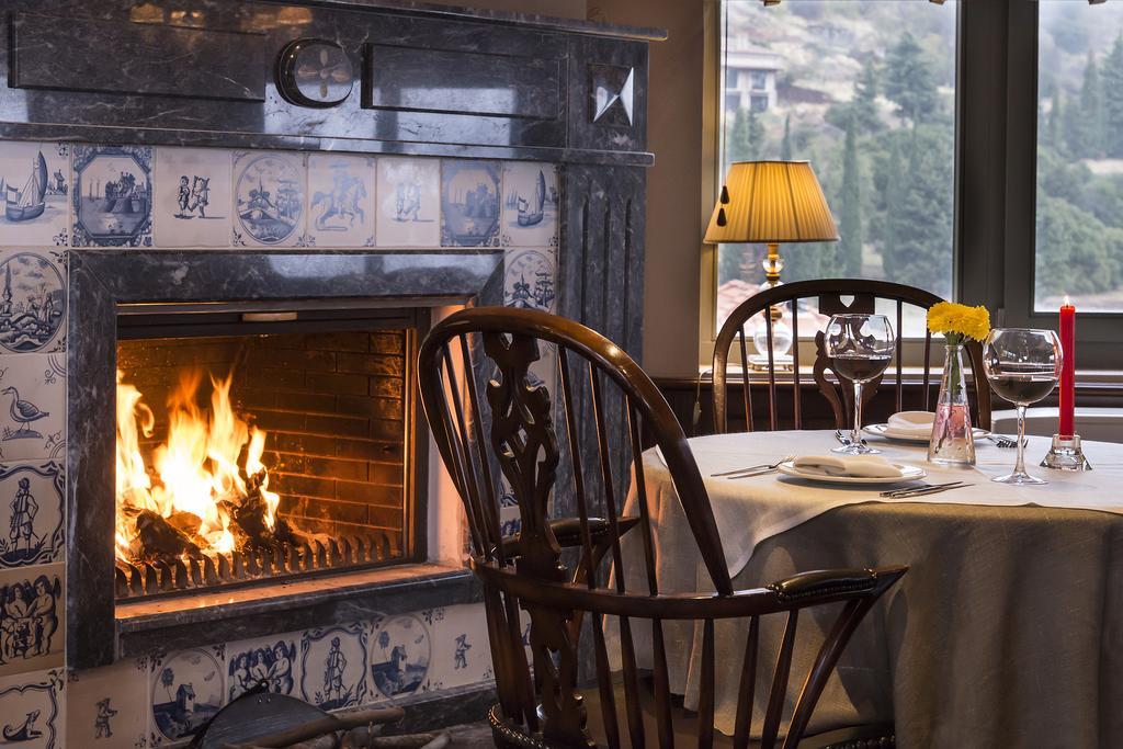 Hotel Aegli Arachova Extérieur photo